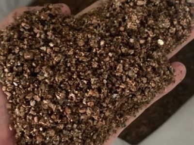 Đá Vermiculite (đá vermi , đá vơ mi)