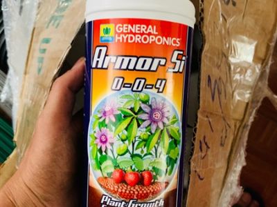 Phân bón hữu cơ Armor Si 0-0-4 946 ml 